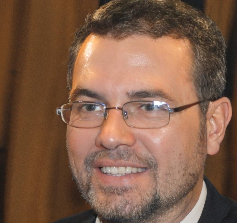 Experto en turismo cultural impartiendo formación
