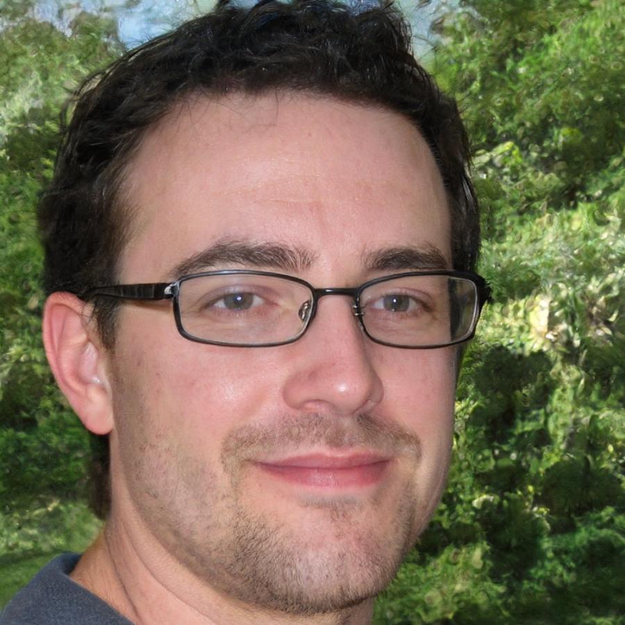 Instructor principal Miguel Rodríguez